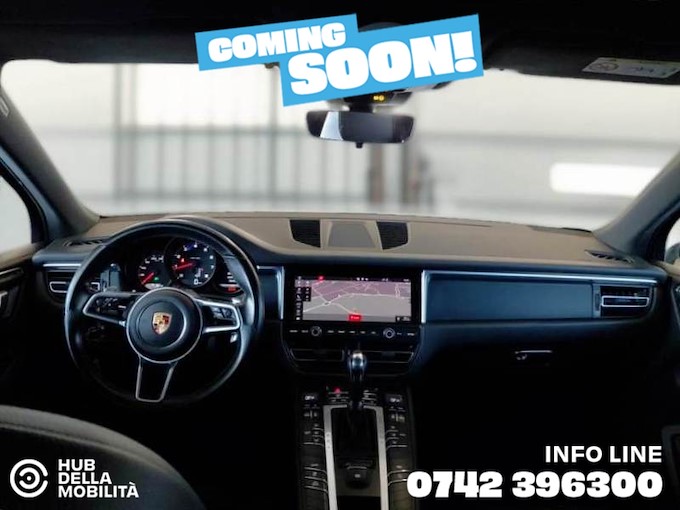 PORSCHE Macan 2.0